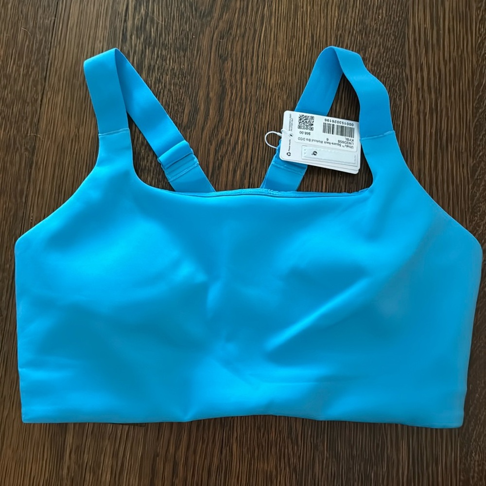 NWT Lululemon Ultralu workout bra D/DD size 6